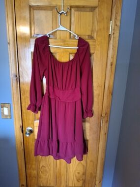 Womens Red Long Sleeve Scoop Neck Dress